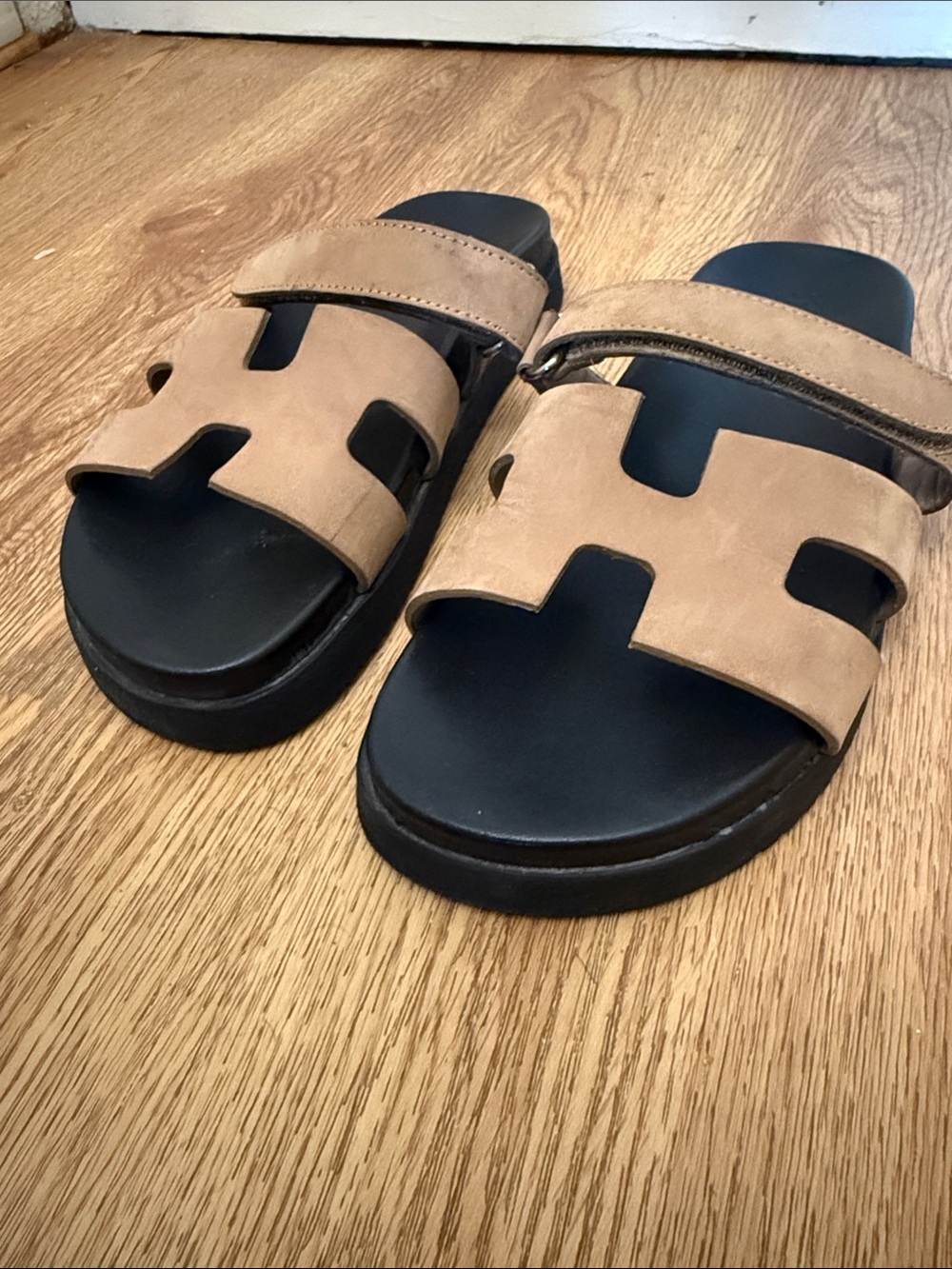STEVE MADDEN MAYVEN SANDAL - TAN NUBUCK, size 7 - Picture 2 of 11